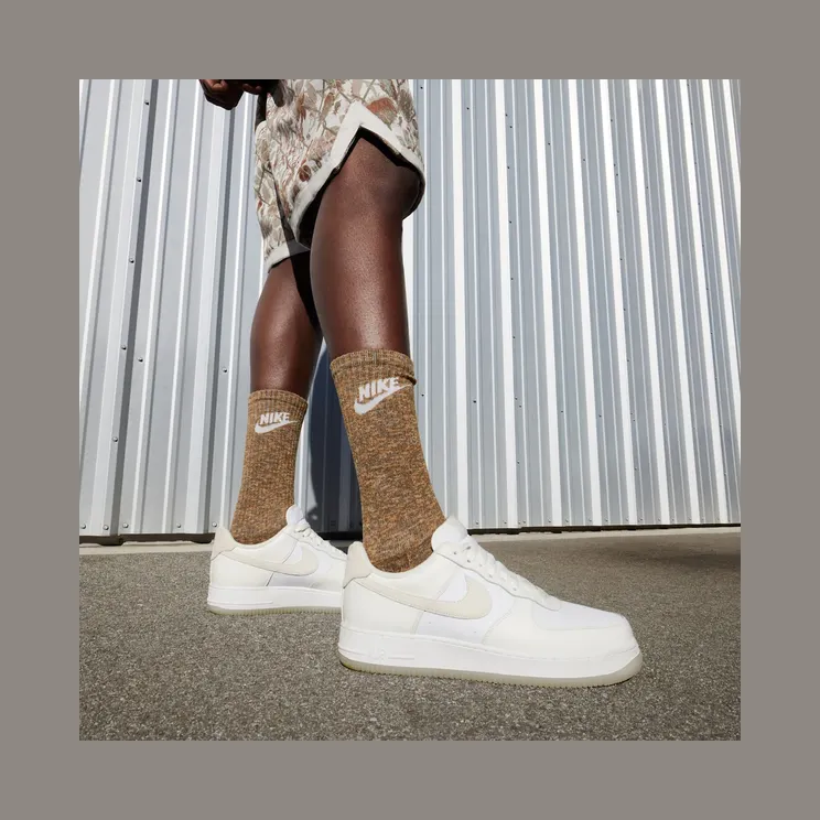 nike-air-force FN5832-100