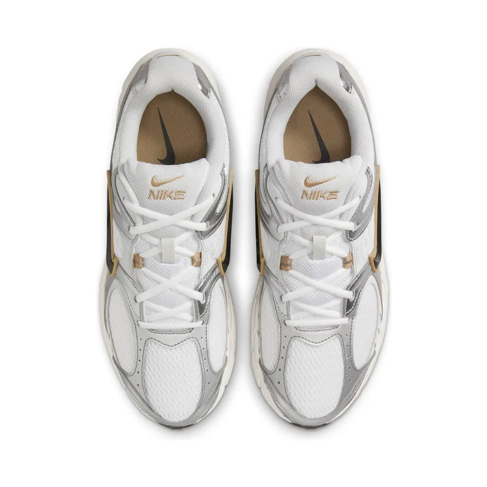 Nike V5 RNR “Parachute Beige Metallic Pewter” (HJ5228-102)