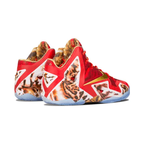 nike-lebron-11 650884-674