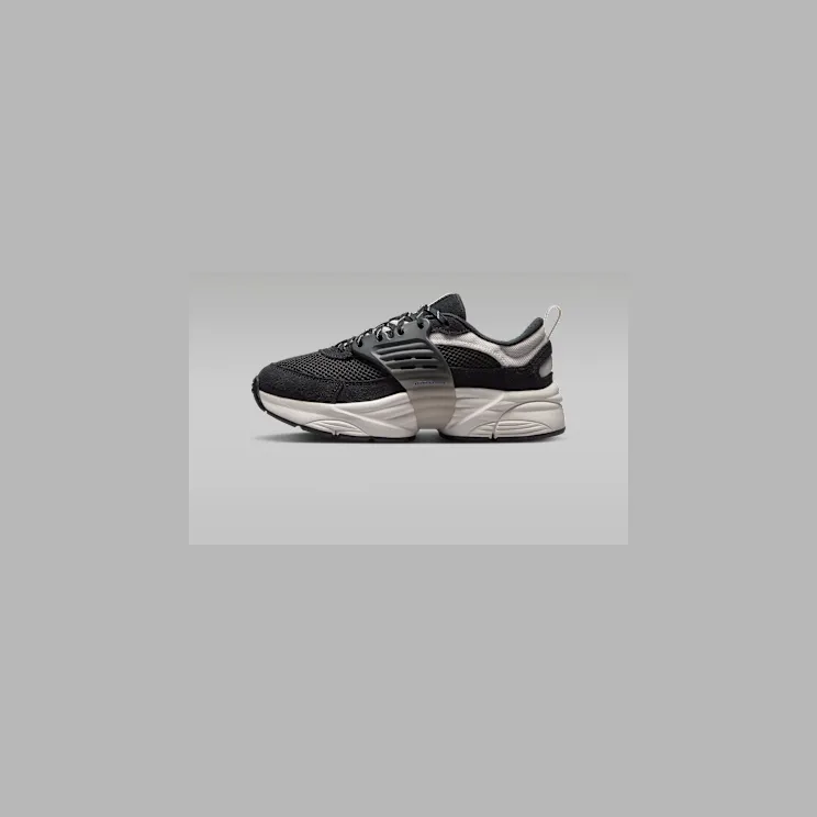 Nike Jordan Trunner O/S “Off-Noir/Phantom/Old Royal/University Red” (II6531-012)