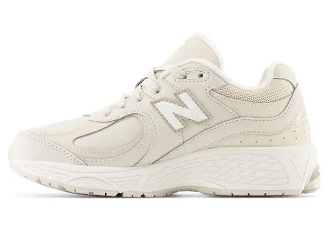 new-balance-2002r GC2002TM