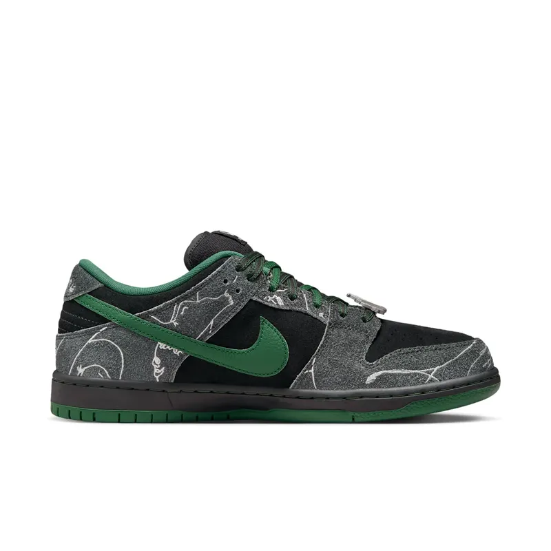 Nike SB Dunk Low “There Skateboards” (HF7743-001)