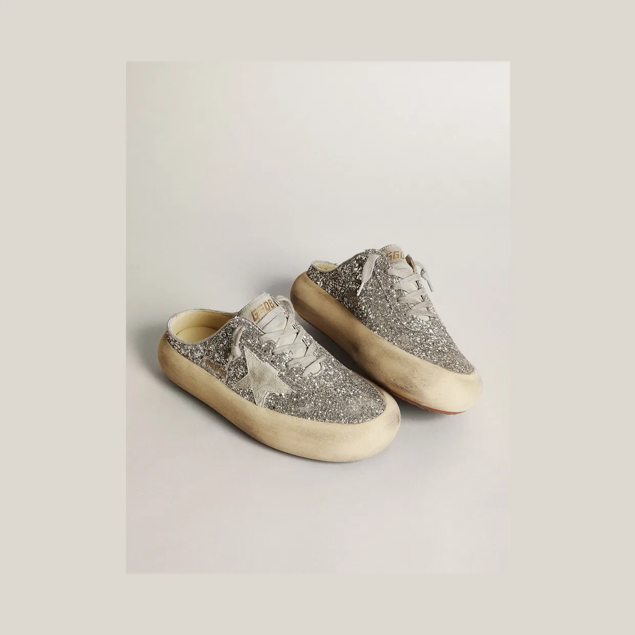 Golden Goose Space-Star Sabot In Glitter With Ice-Gray Star And Tab (GWF00383.F003332.70100) (2)