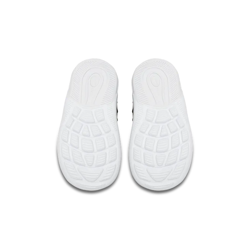 Nike Air Max Axis “Black / White” (AH5224-001)