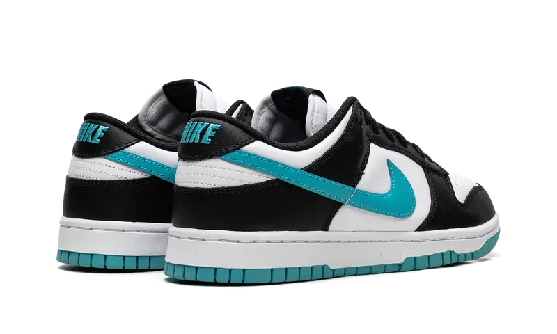 Nike Dunk Low “Black” (DV0833-109)