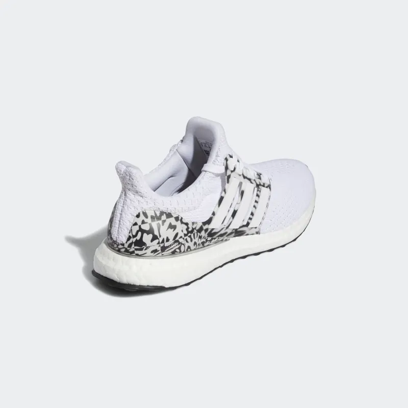 Adidas Ultraboost 5 DNA Cloud White / Cloud White / Core Black (GX9331)
