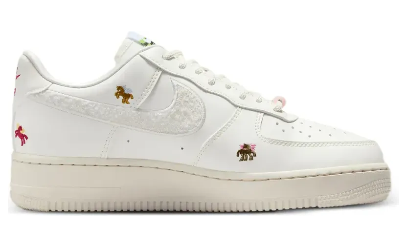 nike-air-force IQ1143