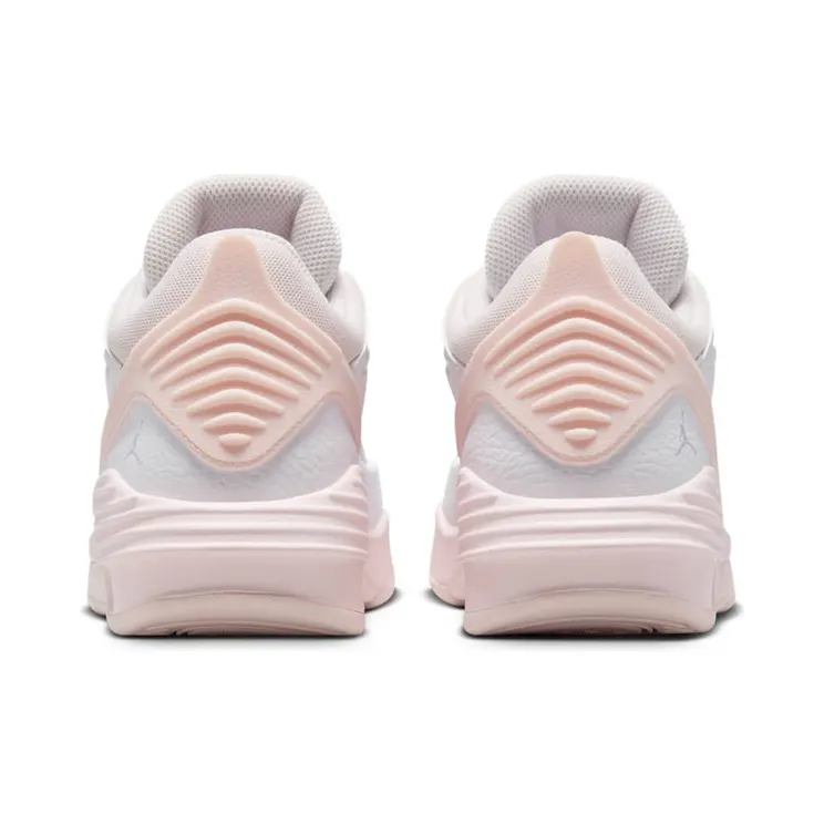 air-jordan-max-aura FD8789-100