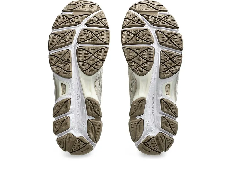 ASICS GEL-NYC “White / Feather Grey” (1203A663-102)