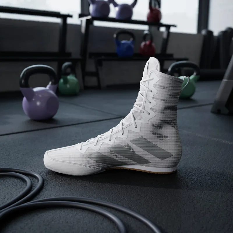 Adidas Box Hog 4 Cloud White / Silver Metallic / Core Black (JS4685)