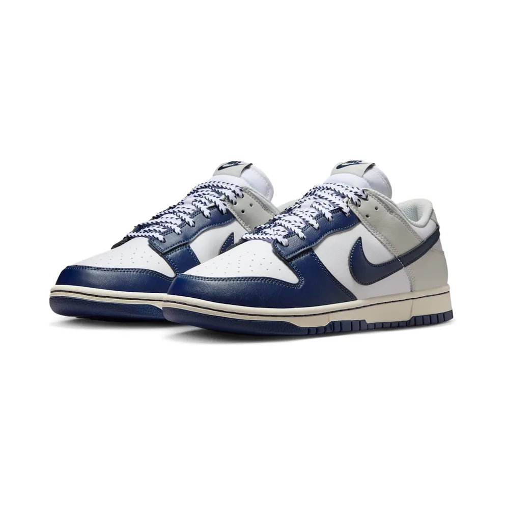 Nike Dunk Low “New York Yankees” (IM2222-101)
