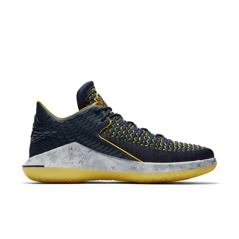 Jordan XXXII Low Michigan College Navy/Metallic Silver-White-Amarillo (AA1256-405)
