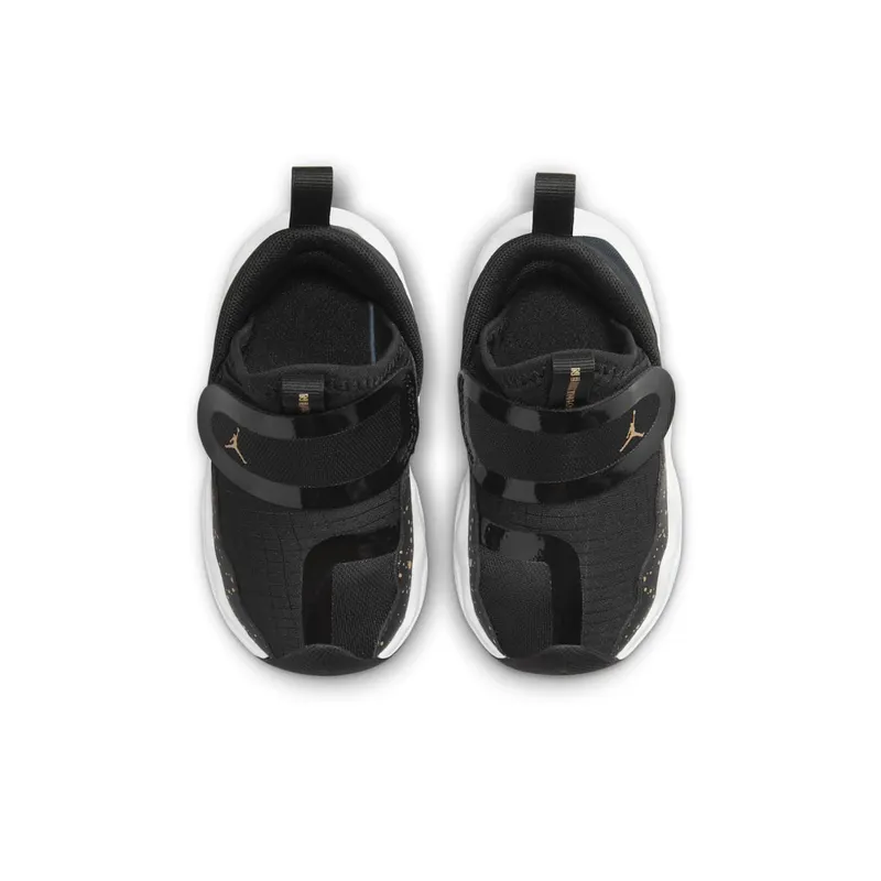 Jordan 23/7 Black White Metallic Gold (DQ9294-017)