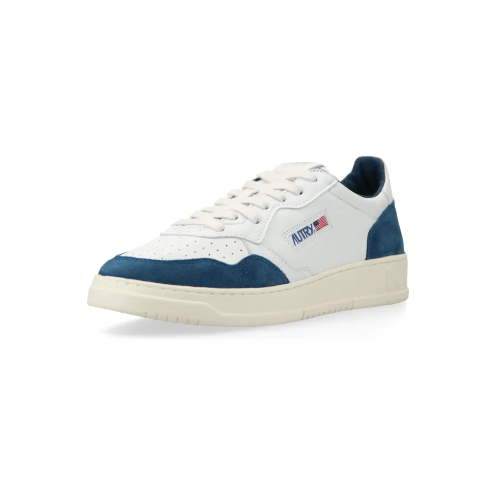 Autry Medalist Low (White / Blue) – AULMGS41