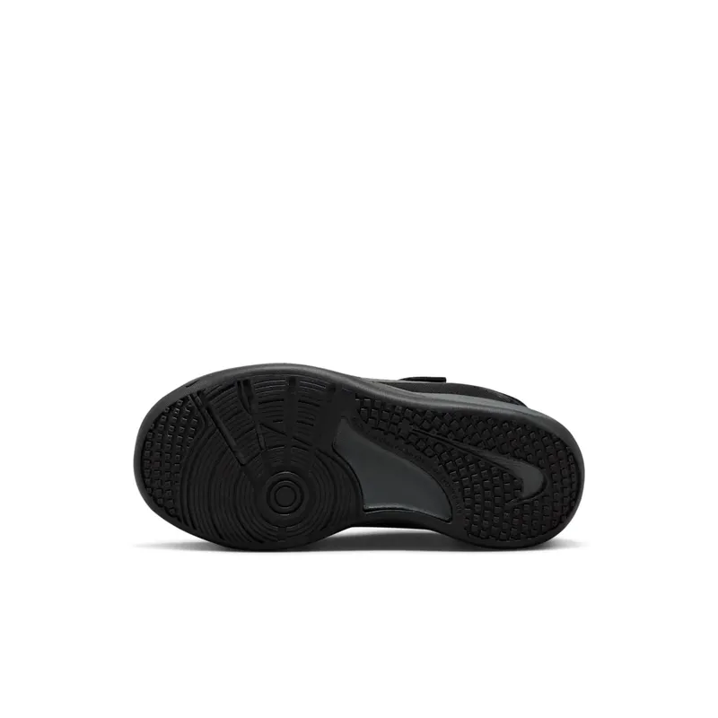 Nike Omni Multi-Court Younger Kids’ Black (DM9026-001)