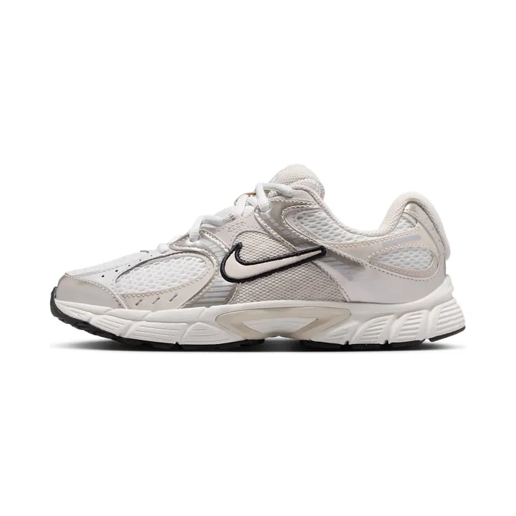 Nike V5 RNR “Summit White / Sail / Black / Light Orewood Brown” (HQ6411-102)