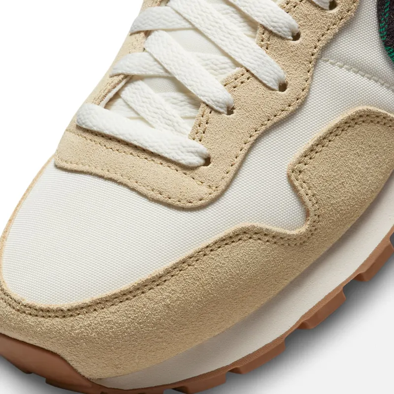 Nike Air Pegasus 83 SE “Pale Ivory” (DV0809-100)