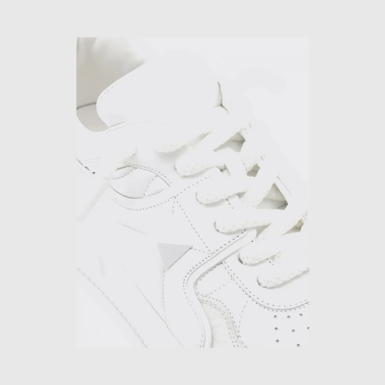 Valentino garavani One Stud XL Low Top Sneakers in Nappa Leather White (S0G37XTM0BO) (3)