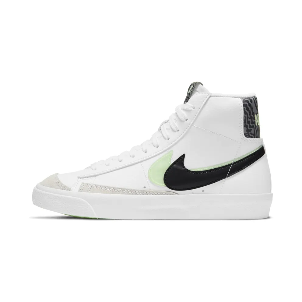 Nike Blazer Mid’ 77 SE Older Kids’ White (DD1847-100)