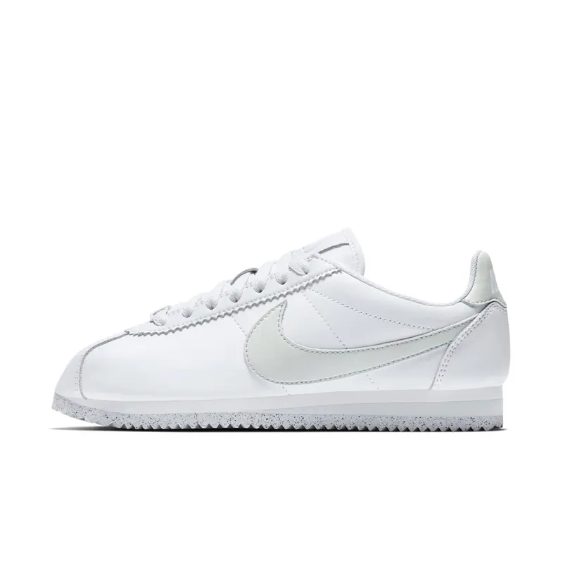 Nike Classic Cortez Flyleather White Light Silver (W) White/Light Silver-White (AR4874-100)
