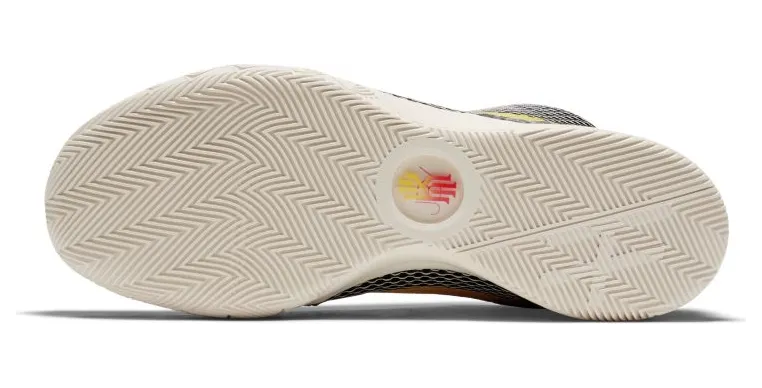 nike-kyrie 812653-071