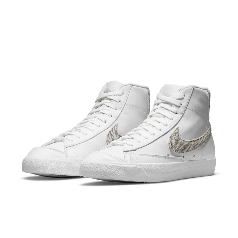 Nike Blazer Mid ’77 SE White (DH9633-101)