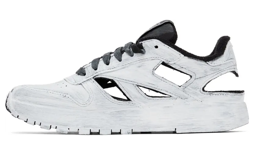 Maison Margiela White Reebok Edition Bianchetto Décoritiqué Tabi Low Sneakers (S57WS0429 P4379) (3)