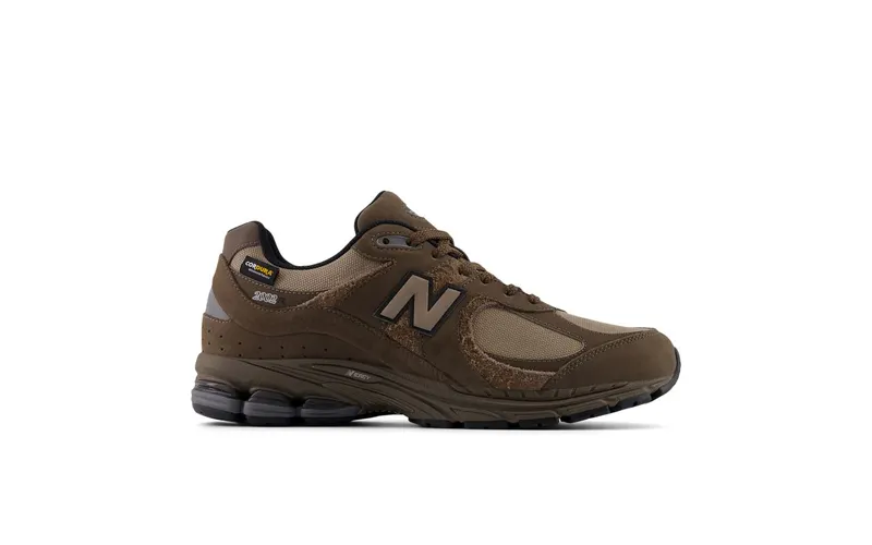 New Balance 2002R Cordura Brown (M2002RPR)