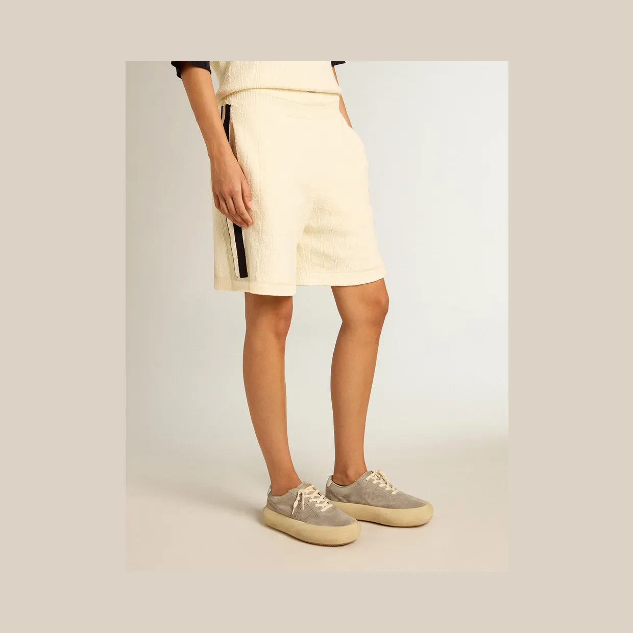 Golden Goose Space-Star Shoes In Ice-Gray Suede With Perforated Star (GWF00376.F005253.70100) (3)