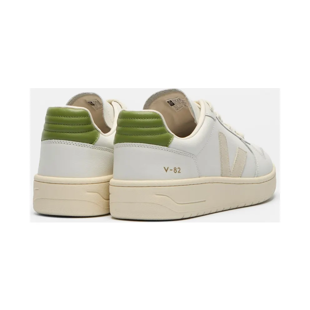 Veja V-82 LEATHER White