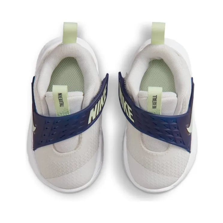 nike-team-hustle-d-12 HF6281-104