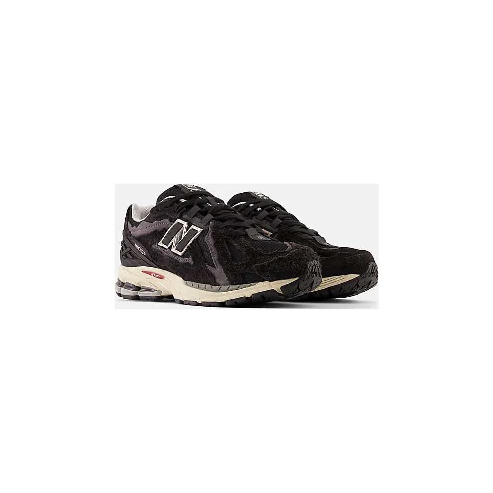 New Balance 1906R “Protection Pack – Black” (M1906DD)