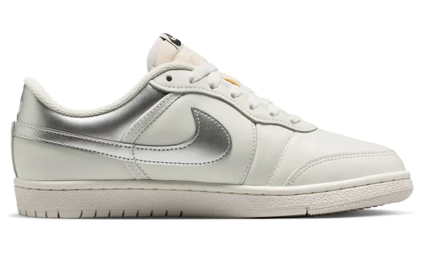 air-jordan-sky IQ6586-101