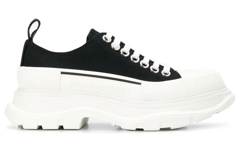 Alexander McQueen Tread Slick Low Lace Up Black White (604257 W4L32 1070)
