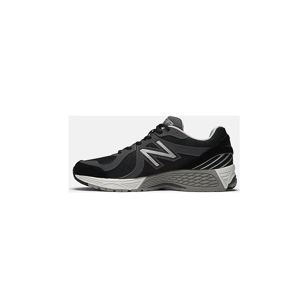 New Balance 860v2 “Comme des Garcons Homme – Black” (ML860JU2)
