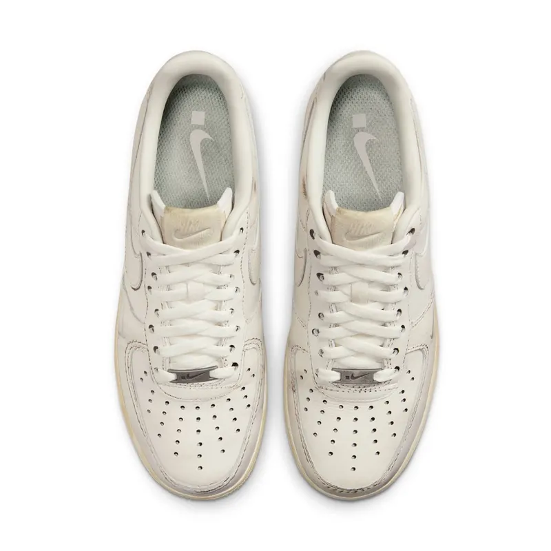 Nike Air Force 1 Low “.SWOOSH – Dirty Triple White” (HJ9346-100)