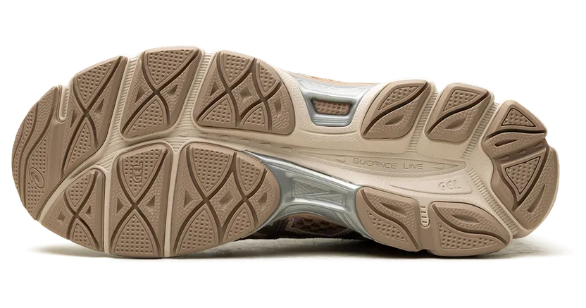 Asics Gel-Cumulus 16 “Cinnamon”: archief-heat met warme kruiden (4)