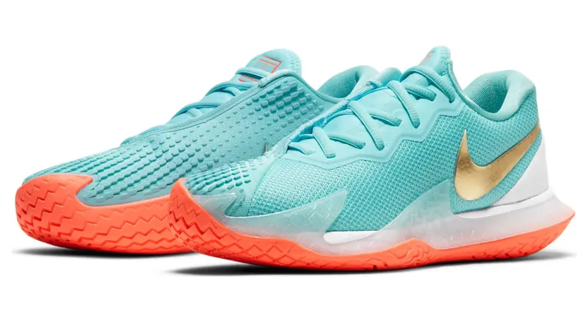 nikecourt CD0431-400