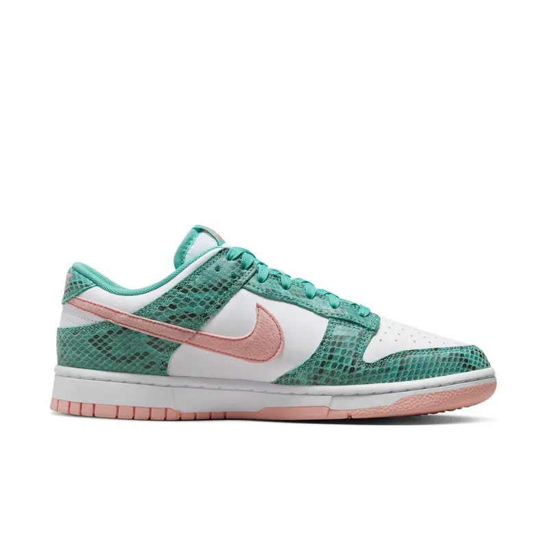 Nike Dunk Lowen Green – “Washed Teal / White / Bleached Coral / Black” (DR8577-300)