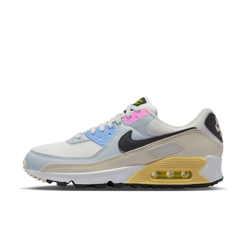 Nike Air Max 90 “Pastel” (DQ0374-100): rustig genoeg voor elke dag, en een prijs die per maat verschilt