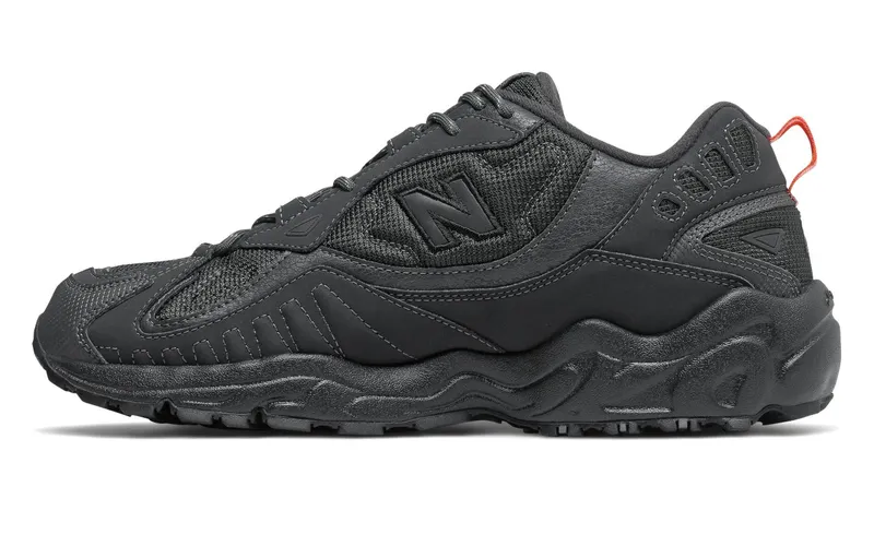 New Balance 703 Black (ML703NCD)