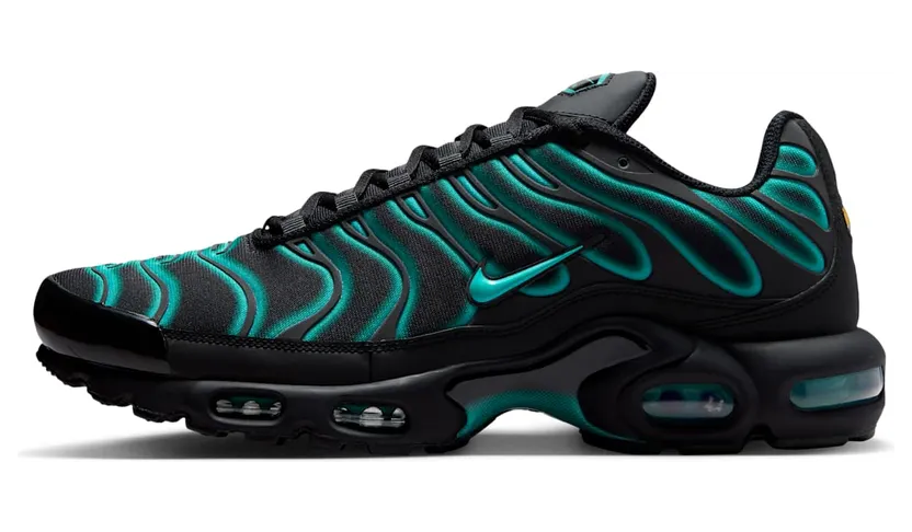 Nike Air Max Plus “Black / Dusty Cactus” (IV5756-001)