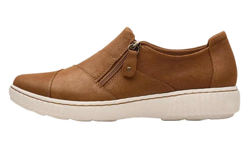 Clarks Caroline Grace “Tan Suede” (26180464)