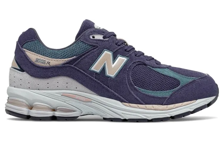 new-balance-2002r M2002RWC