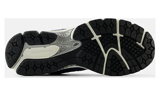 new-balance-2002r M2002RPQ