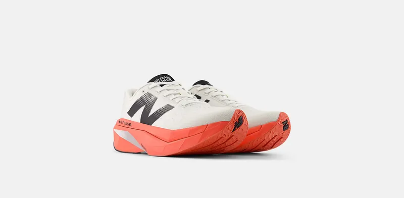New Balance FuelCell SuperComp Trainer v3 Urgent Red Sea Salt Black (MRCXY4)