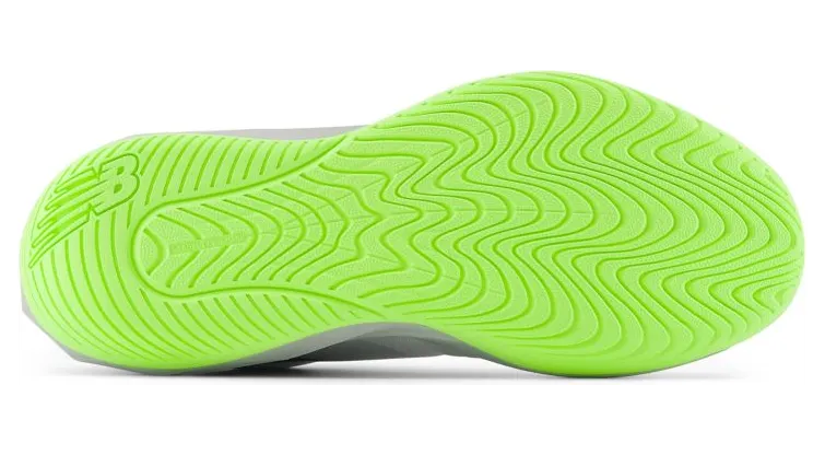 new-balance-fuelcell MCH796W4