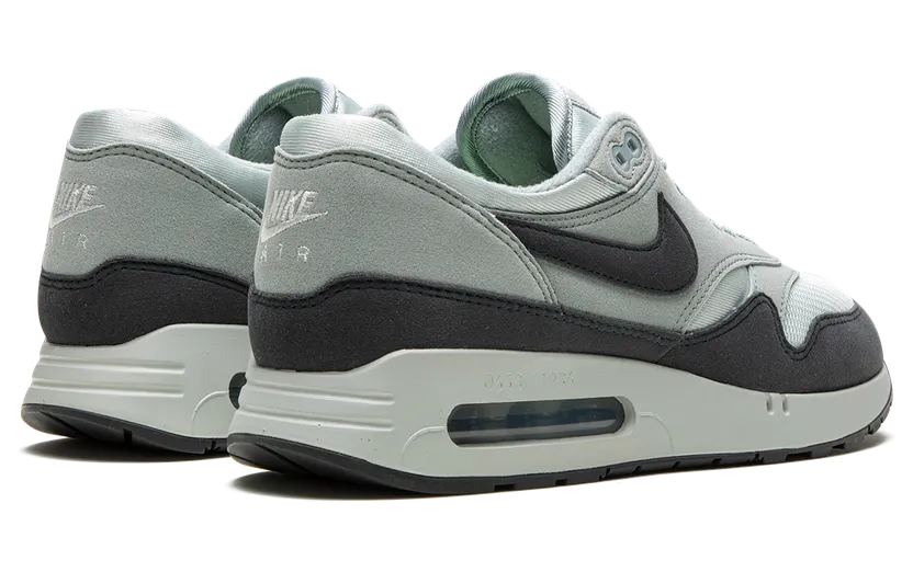 nike-air-max FJ8314-002