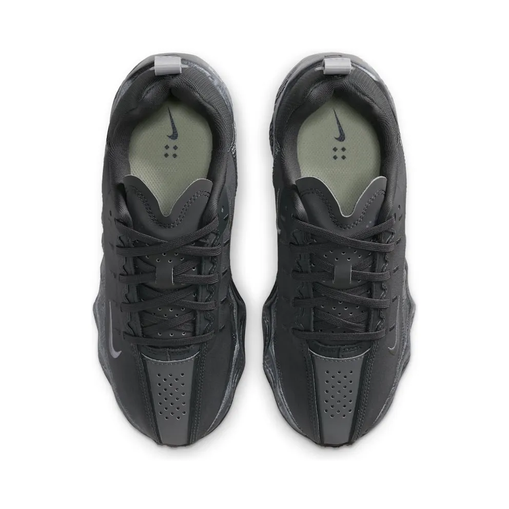 Nike Ava Rover SE GS “Dark Smoke Grey Light Carbon” (HV9220-001)