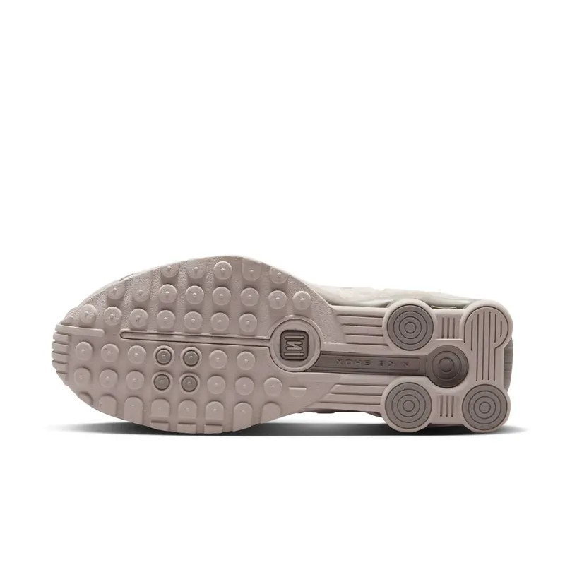 Nike Shox R4 “Flat Pewter Floral” (HV0934-001)